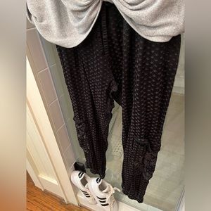 Johnny Was tie waist black jacquard joggers